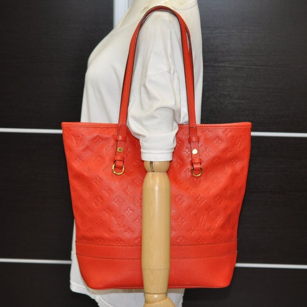 Citadine PM Empreinte Leather Red Shoulder Bag - Picture 9 of 9